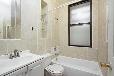 Rented by R New York