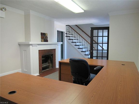 5th image of 125 N Elmwood Ave