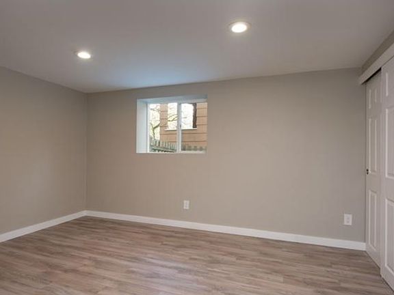 5th image of 5629 20th Ave NE #2