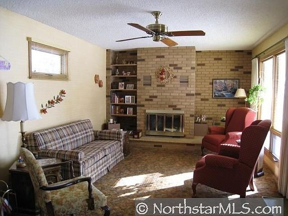 4th image of 4951 Jefferson St NE
