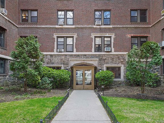 2nd image of 1080 Warburton Avenue #3E