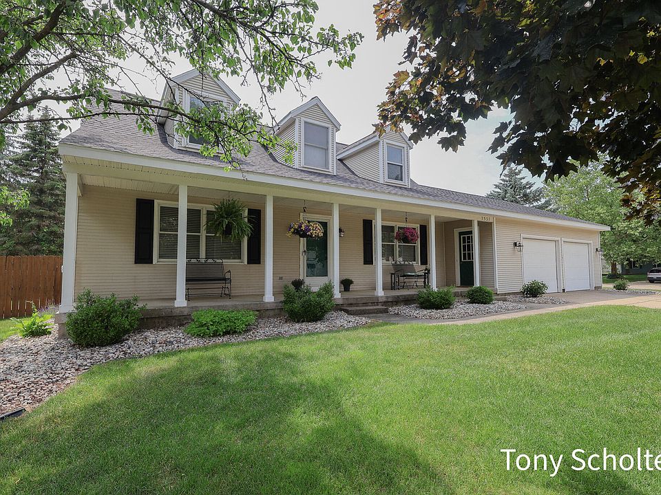 1st image of 7537 Woodside Dr