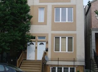 825 N May St #3, Chicago, IL 60642