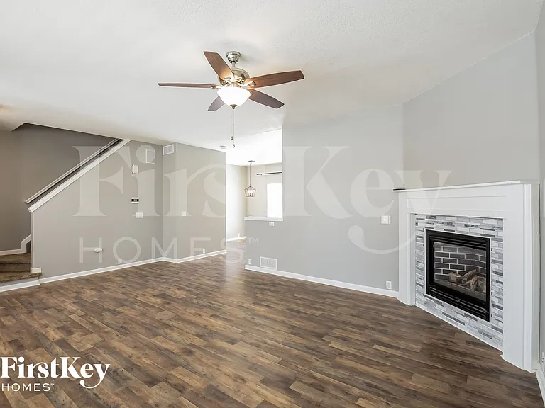 9919 Jasper St — Photo 5