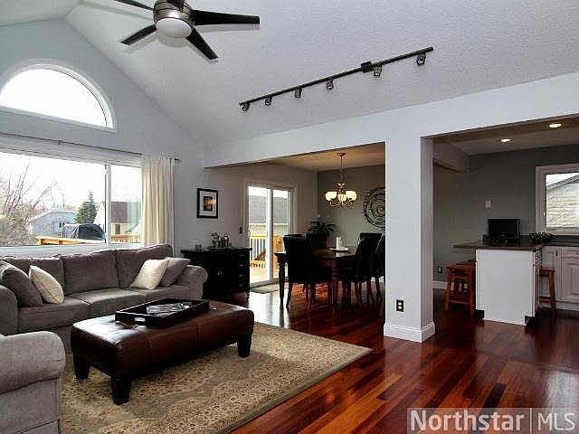 1st image of 338 Oakhill Drive