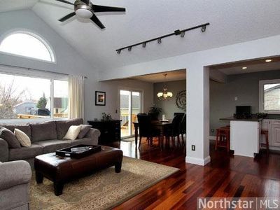 338 Oakhill Dr, Saint Paul, MN, 55126