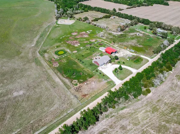 2362 52nd Rd, Udall, KS 67146