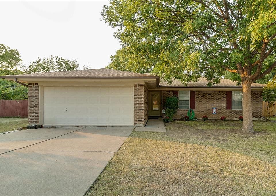 1st image of 7621 Terry Dr