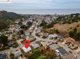 358 Ressa Rd, Pacifica, CA 94044