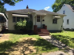 417 S 9th St, Grand Forks, ND 58201