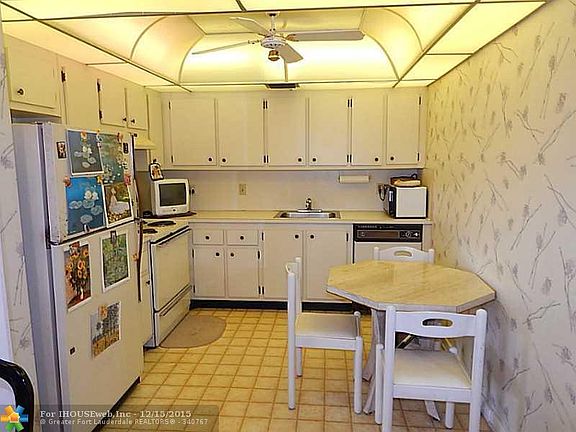 5th image of 1805 Eleuthera Point APT E3