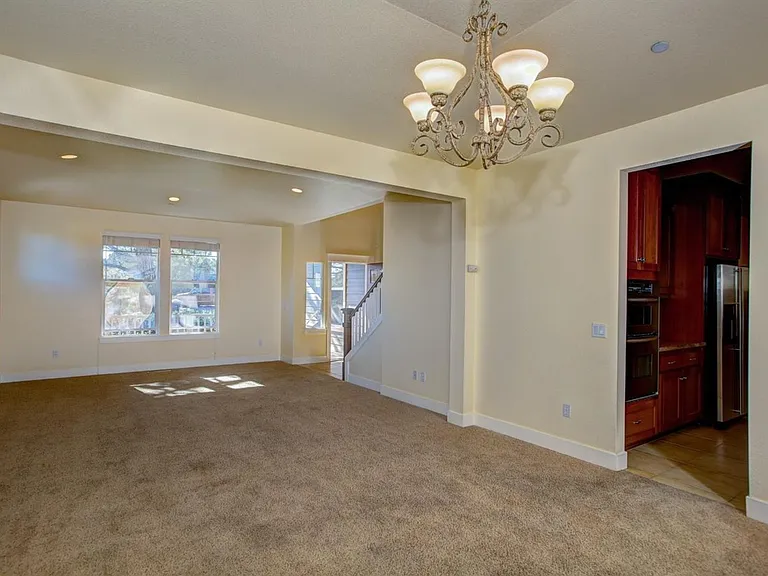 5 Dorenfeld Ct — Photo 13