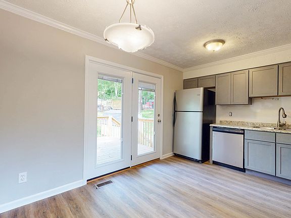 5th image of 5804 NW Woodville Ln