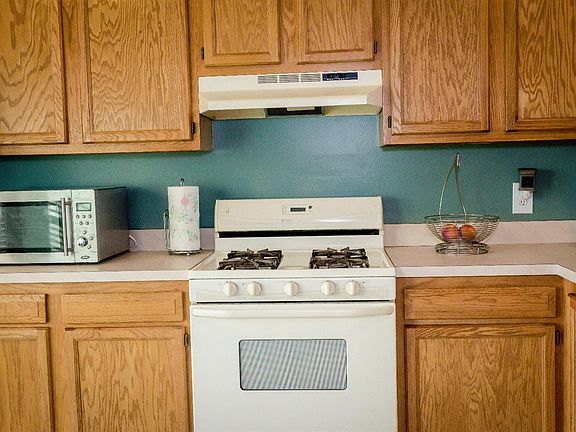 4th image of 30320 Marshall Ct