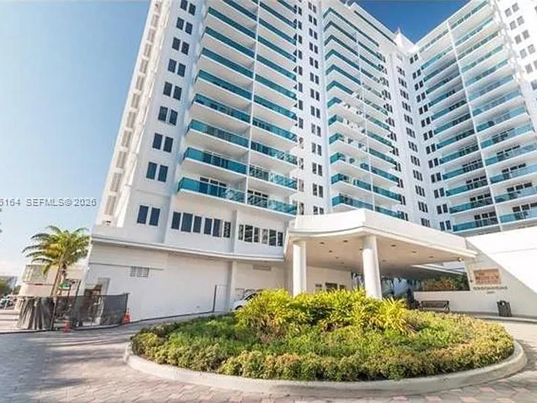 2301 Collins Ave #1507 — Photo 37