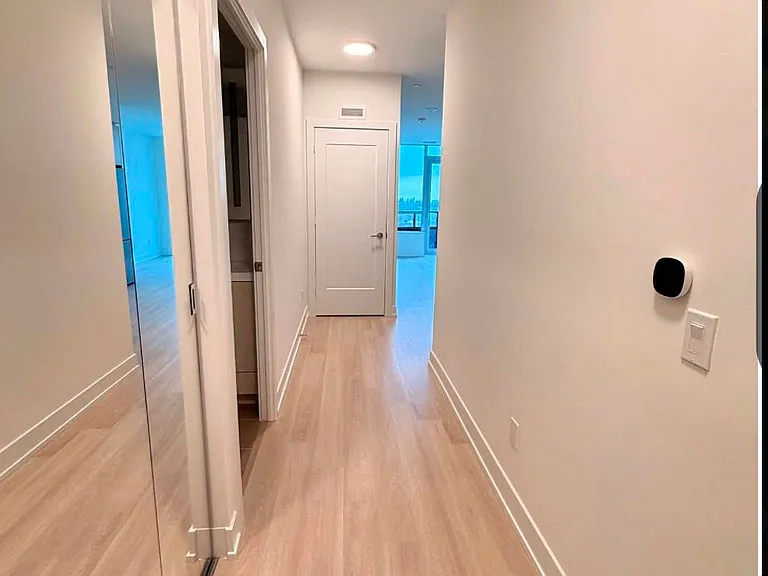 60 Central Park Dr #Penthouse 02 — Photo 6