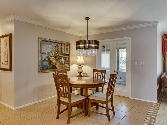 2nd image of 10044 W Cumberland Dr