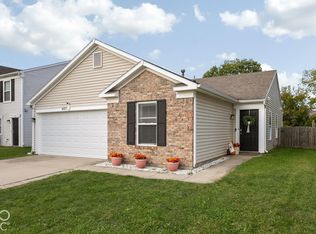 8357 S Firefly Dr, Pendleton, IN 46064