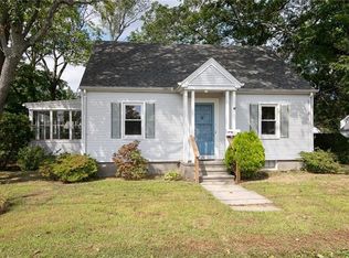 20 Arrowhead Ave, Riverside, RI 02915