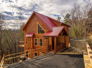 2061 Settlers Ridge Way, Gatlinburg, TN 37738