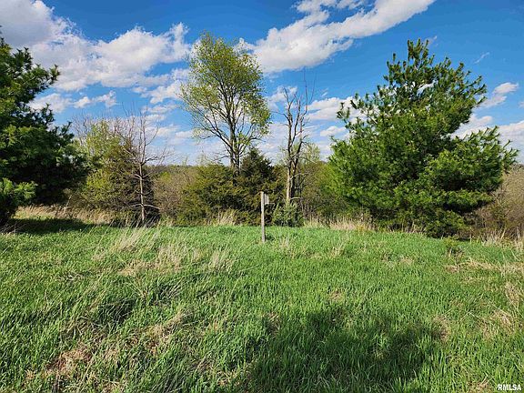 3rd image of 376 E Townhall Rd