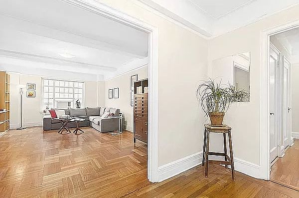 1st image of 310 W 97th St APT 2