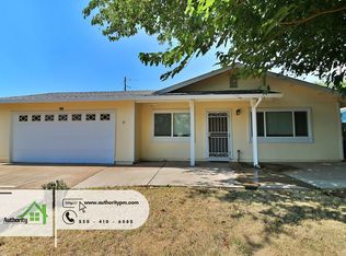 75 Spruce Ct, Anderson, CA 96007
