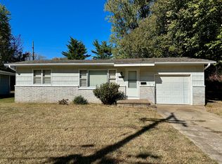 2729 E Walnut St, Springfield, MO 65802