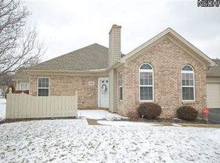 1001 Willow Brook Dr NE, Warren, OH 44483