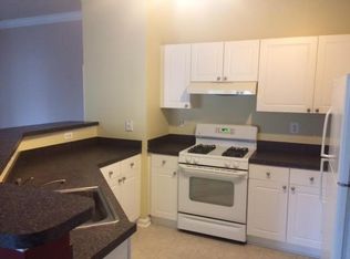 11345 Aristotle Dr, Fairfax, VA 22030
