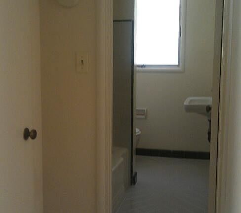 5th image of 1731 N St APT 02
