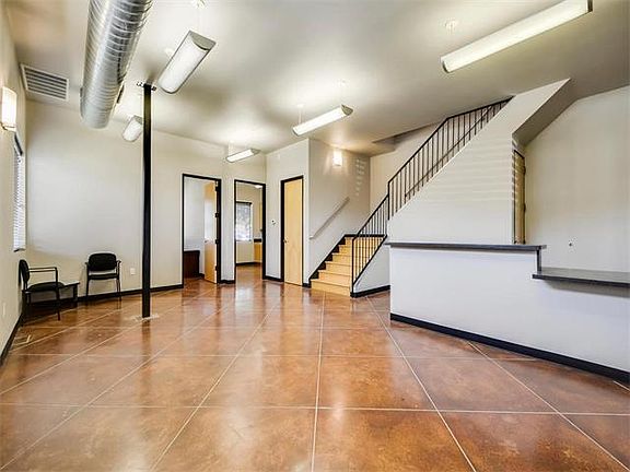 4th image of 7700 Cat Hollow Dr