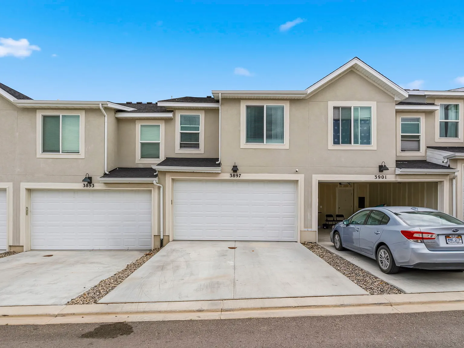 3 bed, 1337 sqft, $2,300 — Photo 4