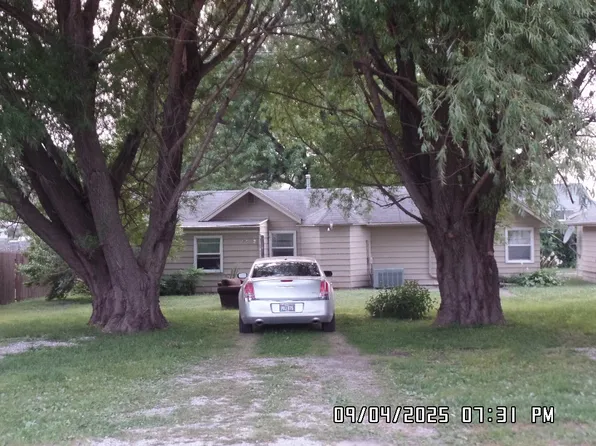 212 N Main St, Woodward, IA 50276