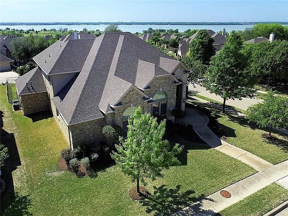 3rd image of 1420 Leeward Dr