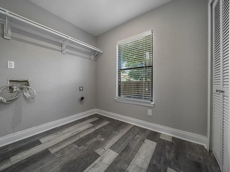 3505 Creststone Dr — Photo 13