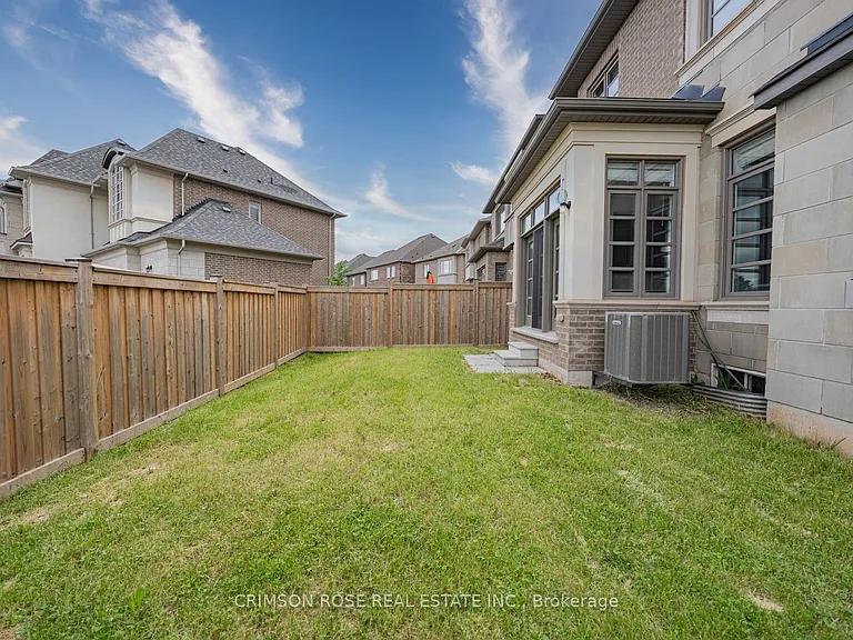 3192 Post Rd — Photo 5