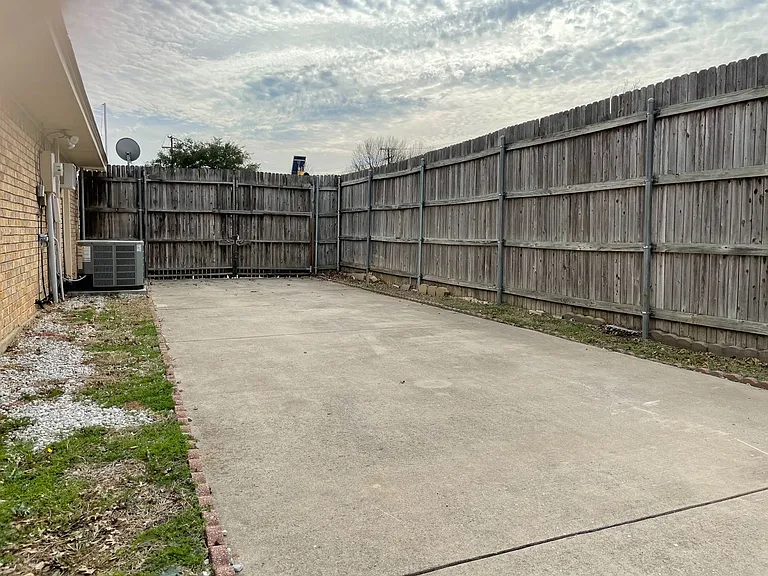 1928 Big Bend Dr — Photo 28