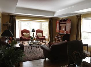 721 W Hills Rd, Hendersonville, NC 28791
