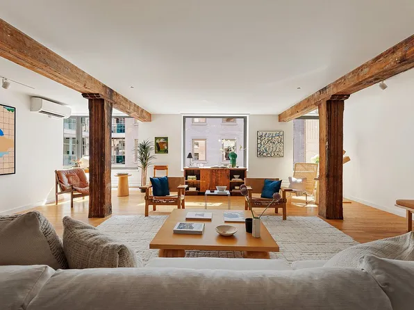 466 Washington St APT 4E, Manhattan, NY 10013