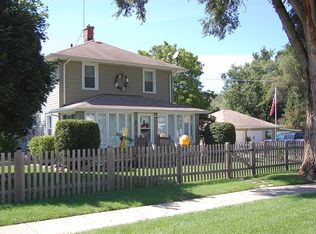 1060 Bishop St, Antioch, IL 60002