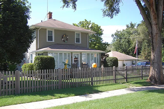 1060 Bishop St photo 1