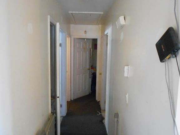5th image of 38 Beach Ln