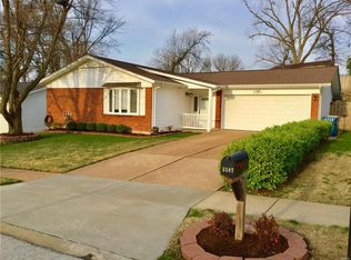 3187 Donnycave Ln, Maryland Heights, MO 63043