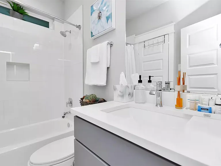 2107 Engelmohr St — Photo 12