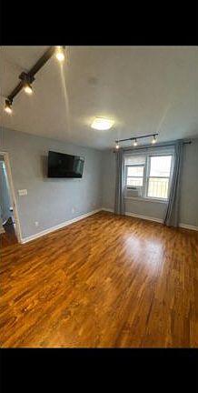 5th image of 46 Winchester Ave APT 1C