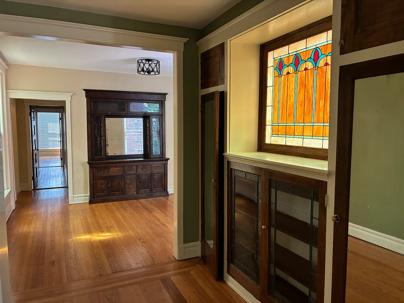 2 bed, 1150 sqft, $1,575 — Photo 3
