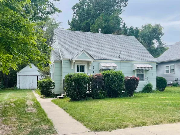 305 S Birch St, Hillsboro, KS 67063