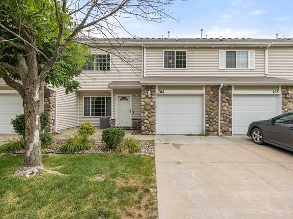 3799 Village Run Dr #702-DES, Des Moines, IA 50317