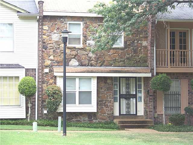 1st image of 4760 James Kent Ct